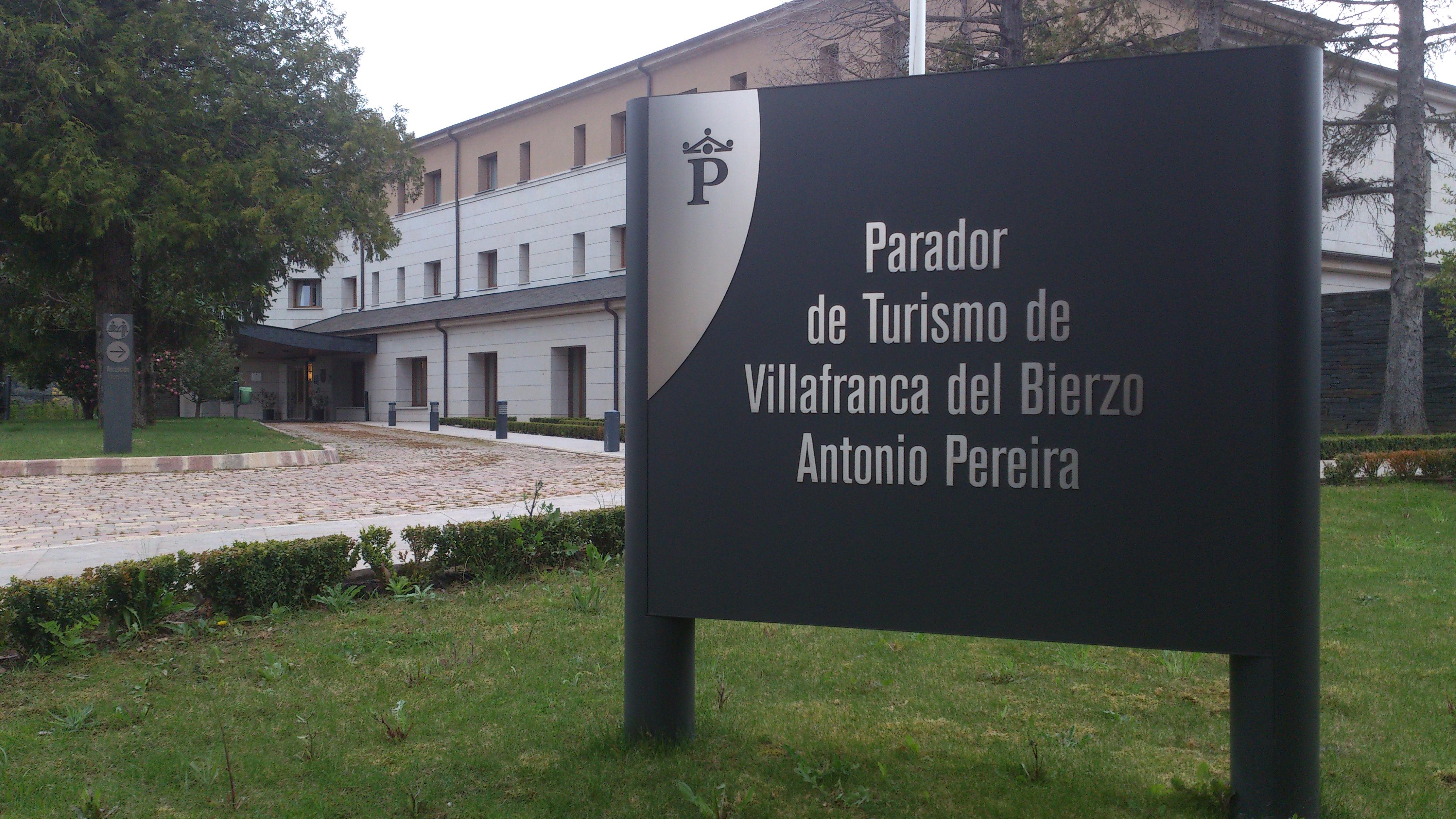 Parador De Villafranca Del Bierzo Exterior photo